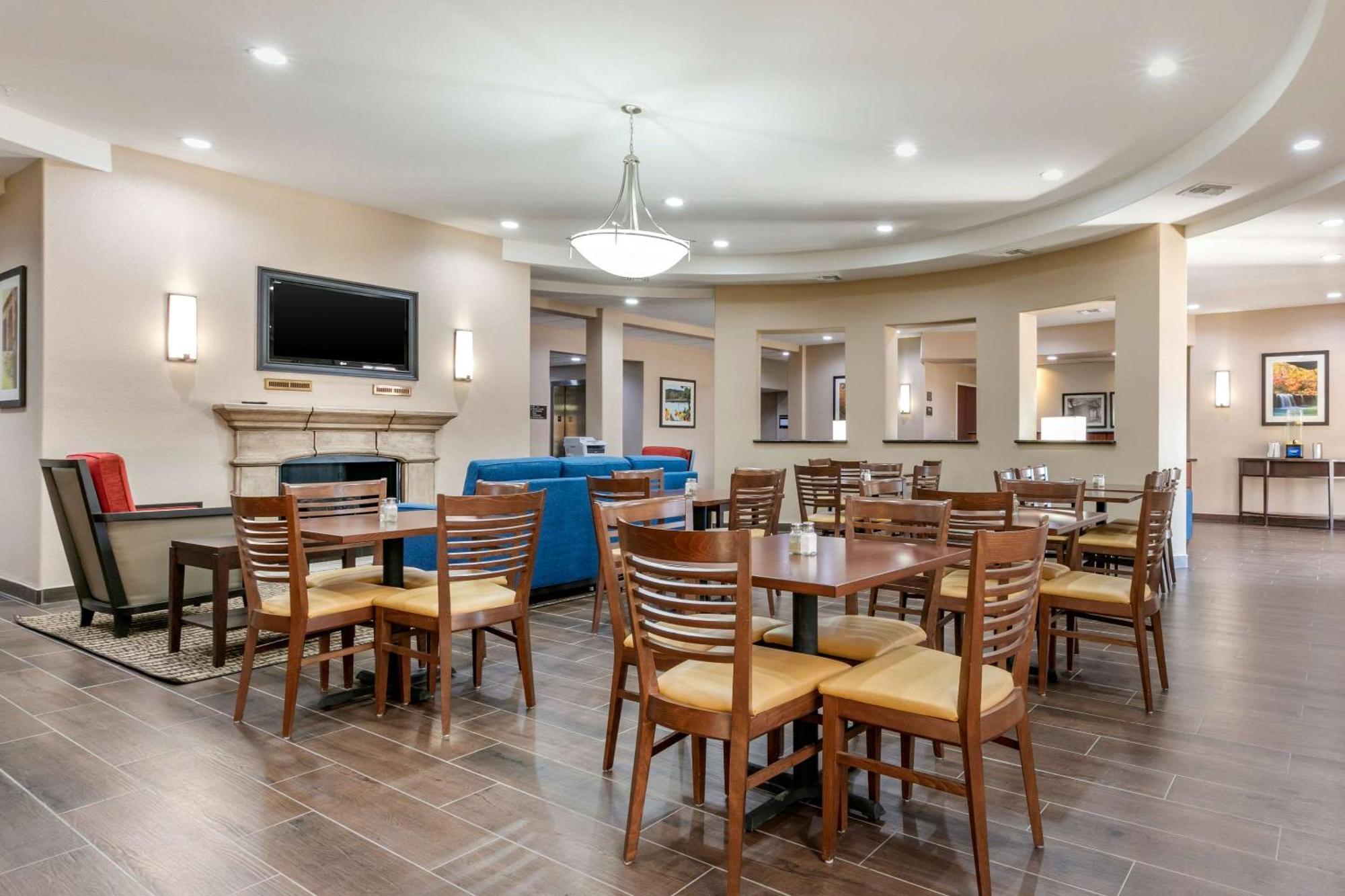Comfort Inn & Suites Van Buren - Fort Smith Exteriér fotografie